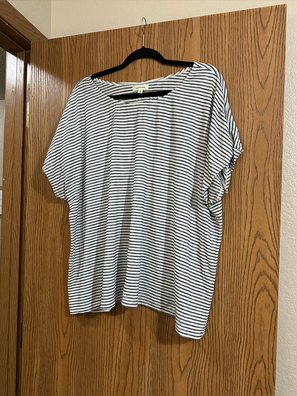 Max Studio Black & White Striped Dolman Sleeve Tee